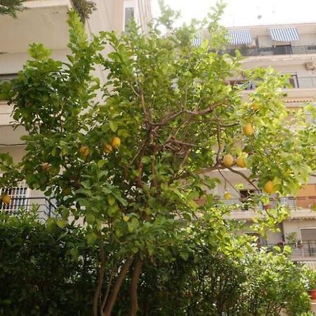 House With Garden And Parking Space In Mergellina Napoli Exterior foto